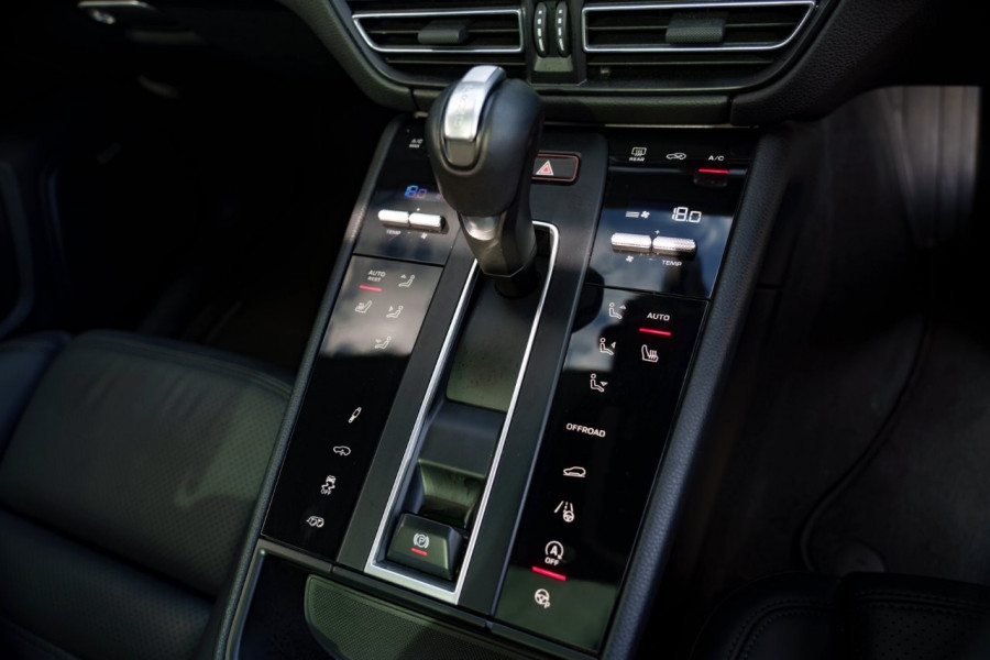 2021 Porsche Macan GTS SUV Image 16