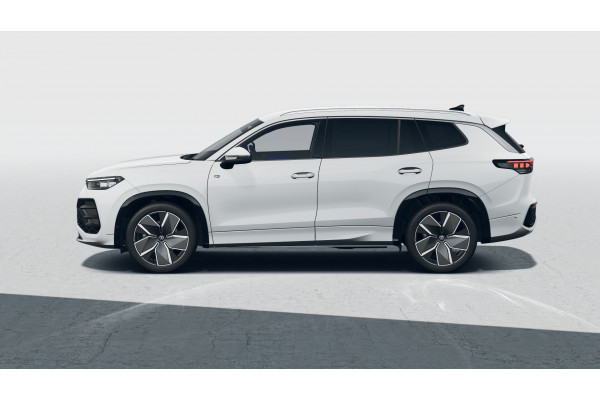 2025 MY26 Volkswagen Tayron R4 195TSI R-Line SUV Image 2