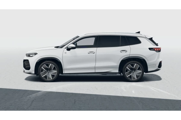 2025 MY26 Volkswagen Tayron R4 195TSI R-Line SUV Image 2