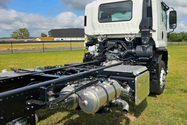 2025 Isuzu FVZ 260-300 AT R55 Cab Chassis Image 6
