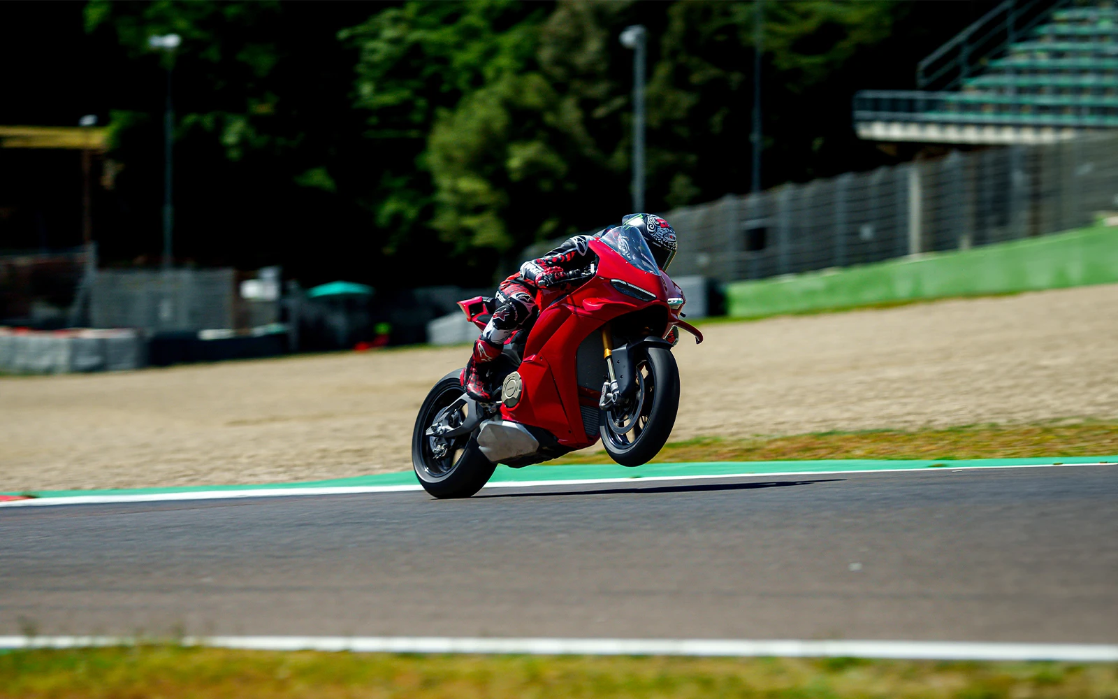 New Panigale V4 Image