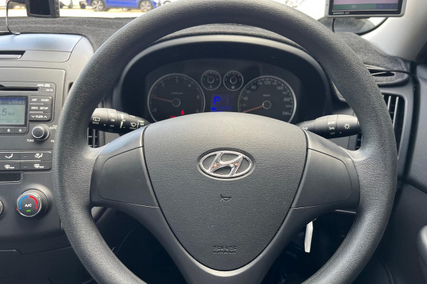 2008 Hyundai i30 FD Hatch Image 18