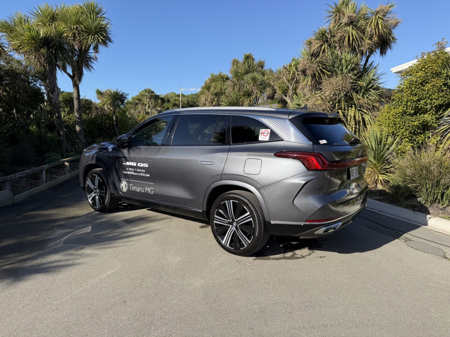 2026 MY25 MG QS IS31 Essence SUV Image 3
