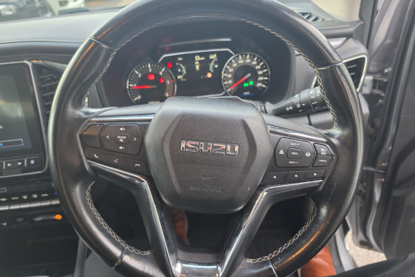2021 Isuzu MU-X RJ LS-T SUV Image 21