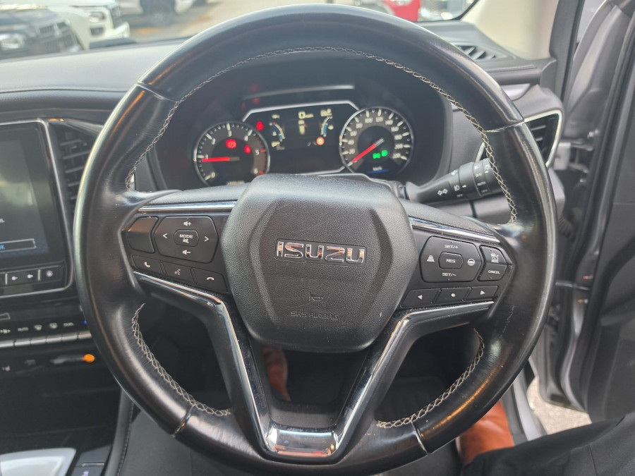 2021 Isuzu MU-X RJ LS-T SUV Image 21