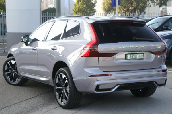 2026 Volvo XC60 UZ Ultra B5 Dark SUV Image 3