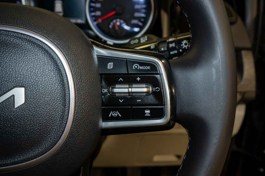 2023 Kia Carnival KA4 Special Edition People Mover