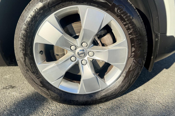 2019 Volvo XC40 XZ T4 Momentum SUV Image 14