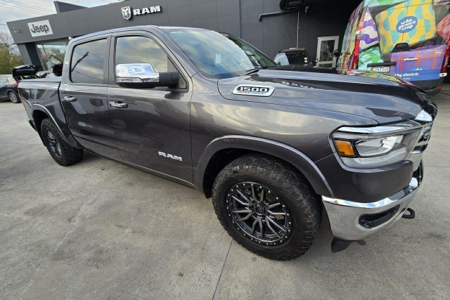 2022 Ram 1500 DT Laramie Ute Image 8