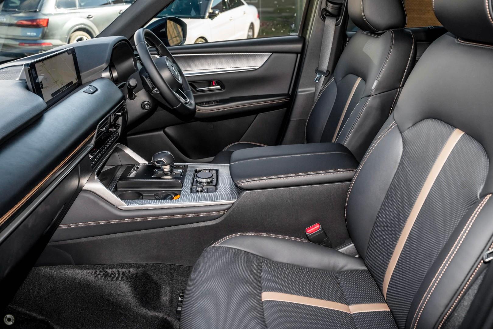 2024 Mazda CX-80 KL G40e Azami SUV Image 9