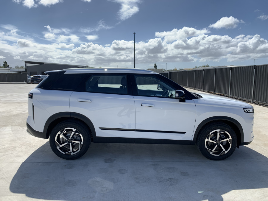 2026 MY25 Jaecoo J7 Track Wagon Image 8