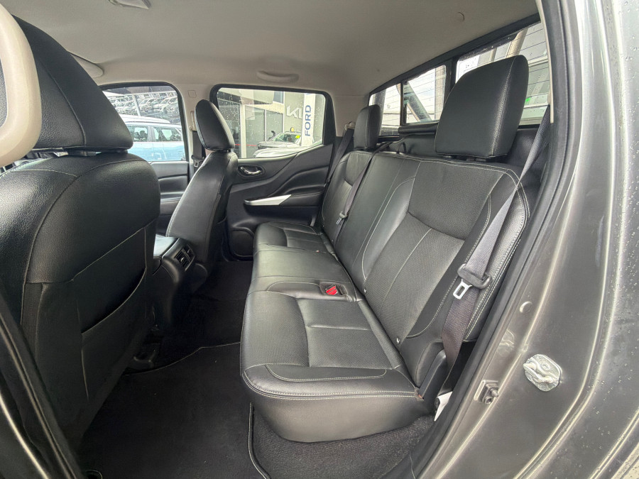 2018 Nissan Navara D23 Series 3 ST-X King Cab Pickup Image 13