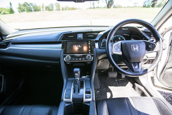 2016 Honda Civic 10th Gen  VTi-LX Sedan