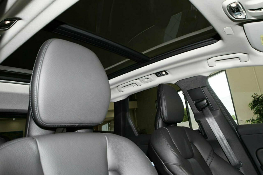 2019 MY20 Volvo XC60 UZ MY20 T5 AWD Momentum Suv Image 9