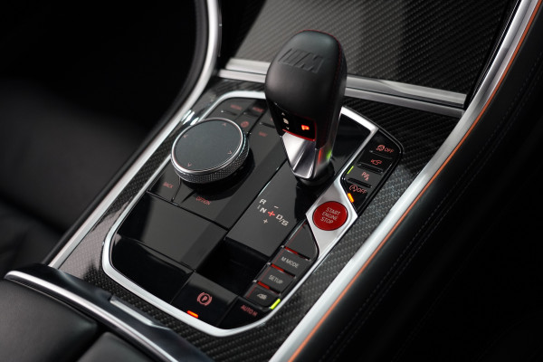 2020 BMW M8 Competition Coupe Image 30