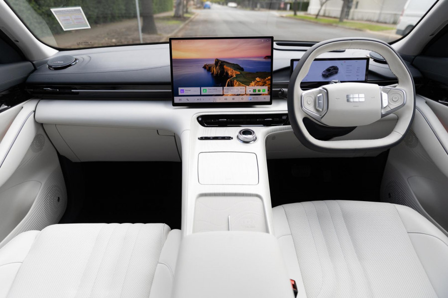 2026 MY27 Geely EX5 E245 Inspire Extended Range SUV Image 4