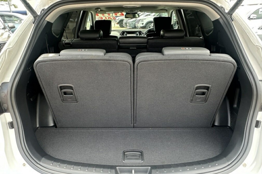 2016 MY17 Hyundai Santa Fe DM3 Series II Highlander SUV Image 7