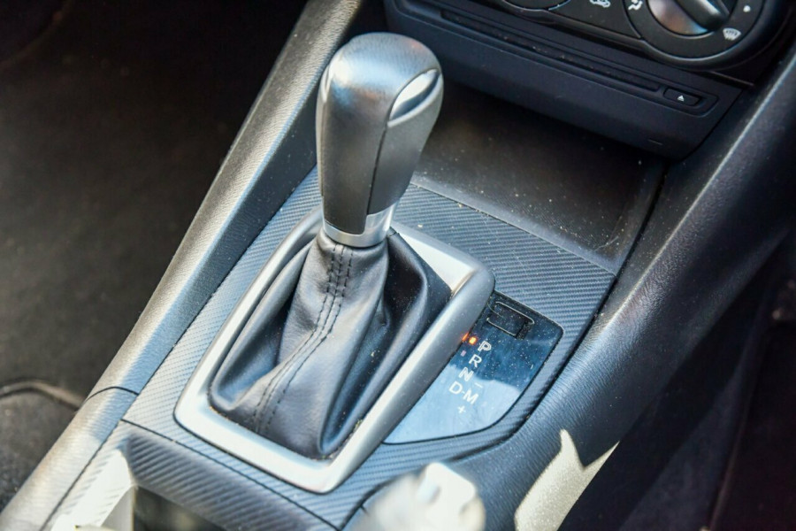2015 Mazda 3 BM5478 Neo SKYACTIV-Drive Hatch Image 11