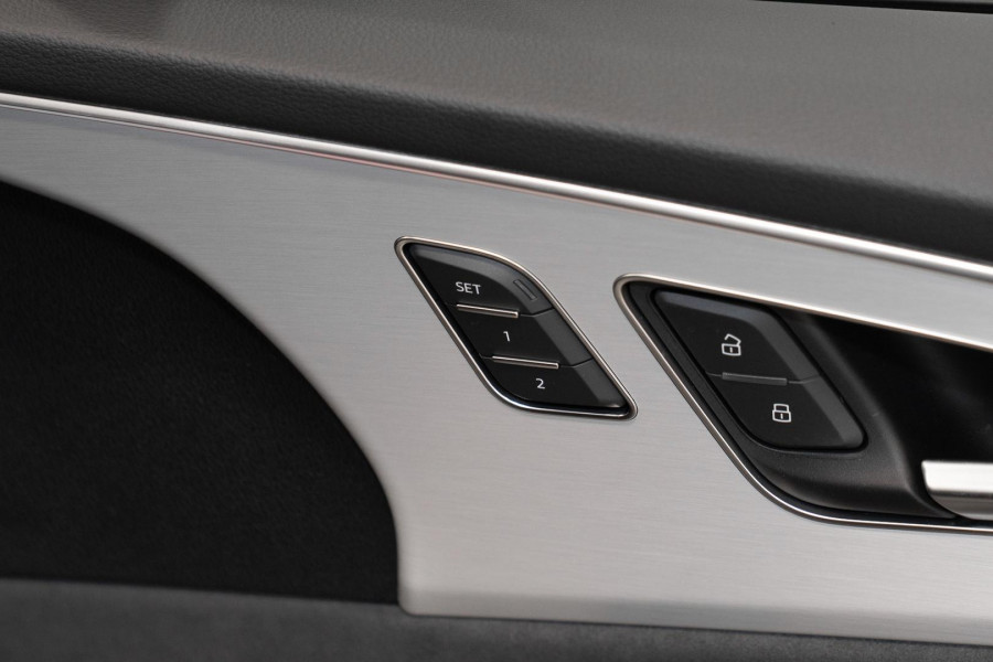 2026 Audi Q8 F1 TFSI e 360kW S line SUV