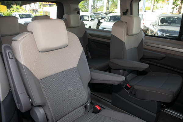 2025 Volkswagen Multivan T7 TDI360 Life LWB People Mover Image 10