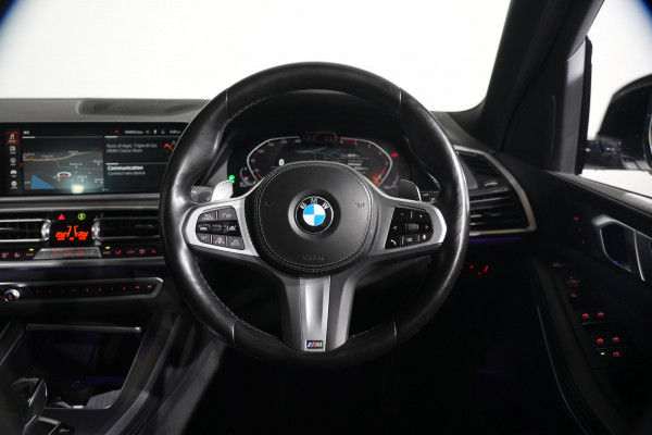 2022 BMW X5 xDrive30d SUV image 15
