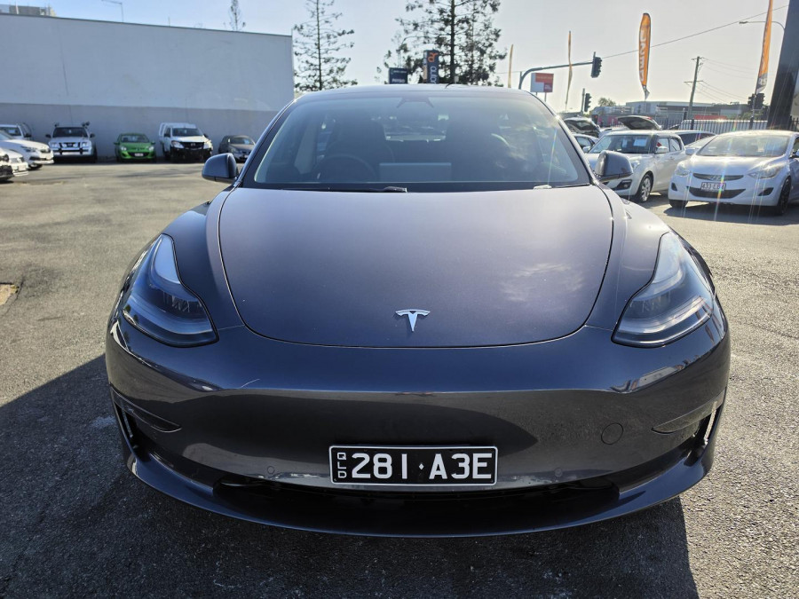 2021 Tesla Model 3  Long Range Sedan Image 4