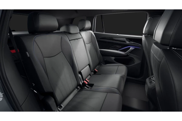 2026 Volkswagen Tayron R4 200TSI eHybrid R-Line SUV Image 12