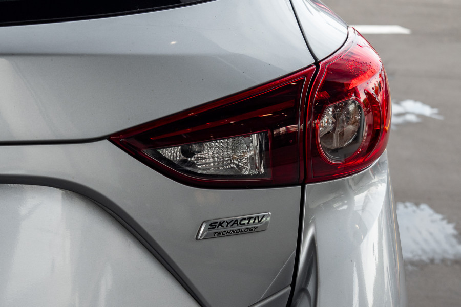 2016 Mazda 3 BM5478 Neo Hatch
