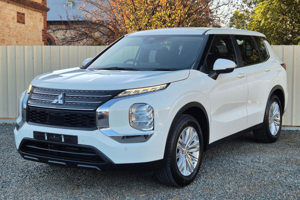 2022 Mitsubishi Outlander ZM ES SUV