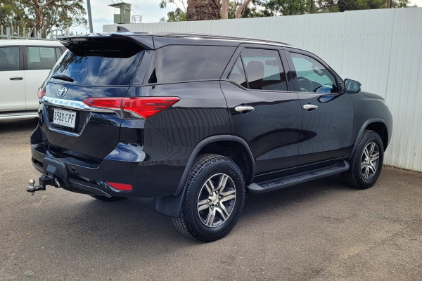 2018 Toyota Fortuner GUN156R GXL SUV Image 6
