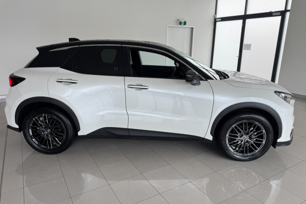 2024 Lexus LBX MAYH10R Sports Luxury SUV Image 5