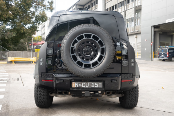 2026 Land Rover Defender L663 110 P635 OCTA Black SUV image 2