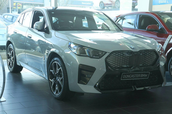 BMW iX2 eDrive20 M Sport U10
