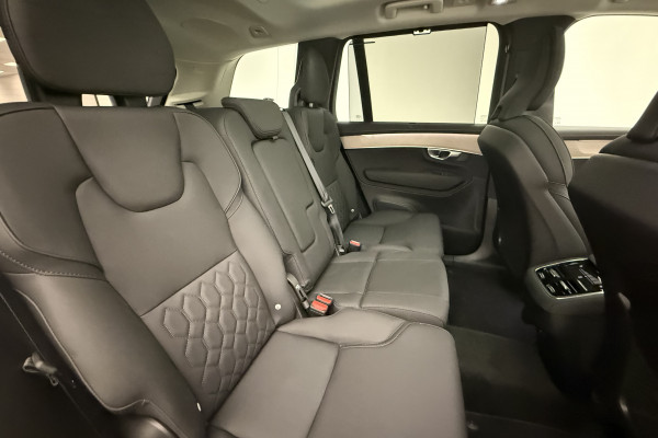 2025 MY26 Volvo XC90 L Series Plus B5 Bright SUV Image 25