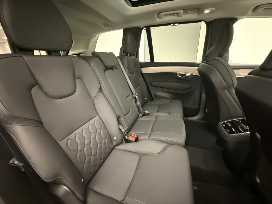 2025 MY26 Volvo XC90 L Series Plus B5 Bright SUV Image 25