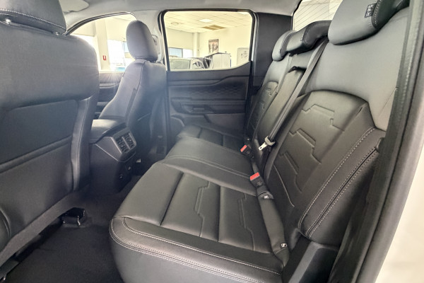 2026 MY26.5 Ford Ranger Super Duty  XLT Cab Chassis Image 10