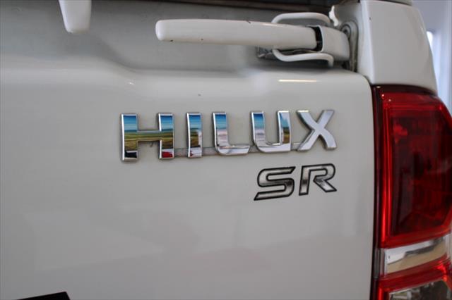 2015 MY14 Toyota HiLux KUN26R  SR Ute Image 6