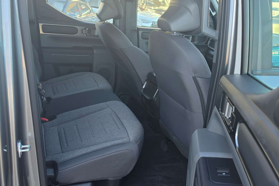 2025 MY26 Kia Tasman TK SX Ute Image 12