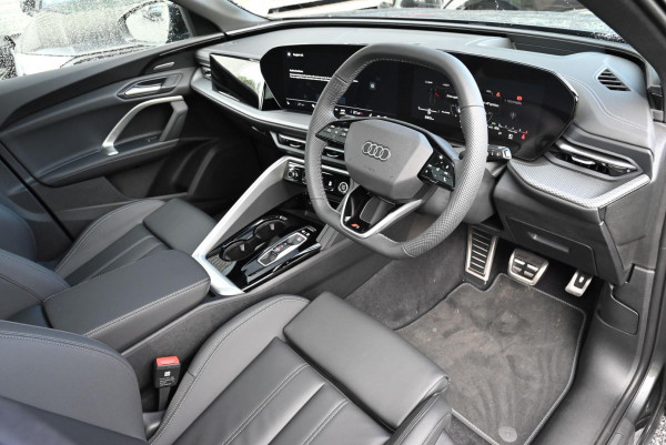2026 MY25 Audi Q5 FY TFSI 200kW sport SUV image 6