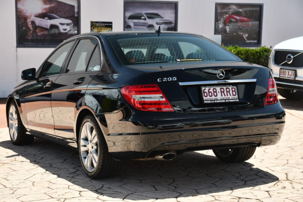 2011 Mercedes-Benz C-class W204 MY11 C200 BlueEFFICIENCY Sedan Image 3