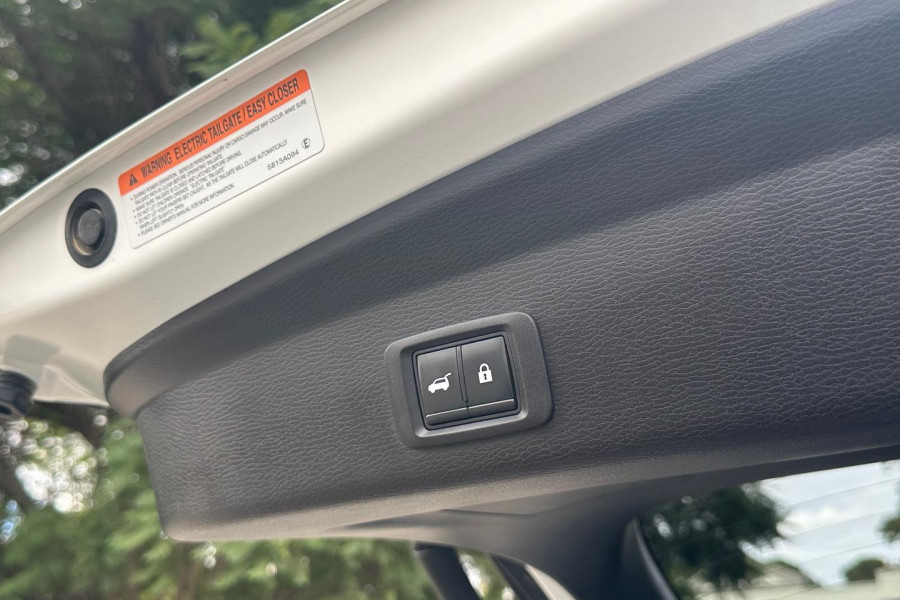 2021 MY22 Mitsubishi Outlander ZM LS SUV Image 20