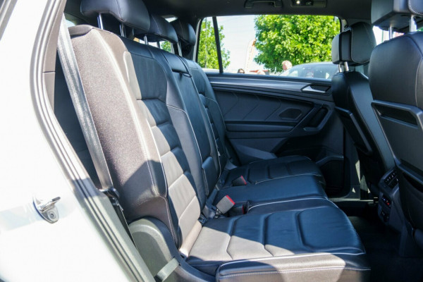 2021 MY22 Volkswagen Tiguan 5N 162TSI R-Line Allspace SUV Image 11