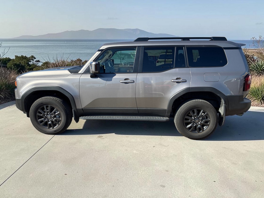 2026 Toyota LandCruiser Prado GDJ251R GXL SUV Image 7