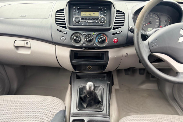 2011 Mitsubishi Triton MN GLX Ute Image 16