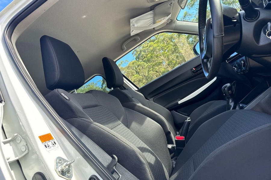 2024 Suzuki Swift AZ Series II GL Plus Hatch Image 10