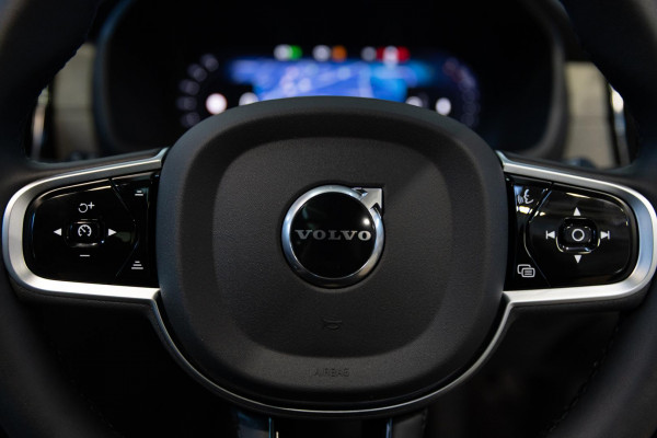 2026 Volvo XC90 L Series Ultra B5 Dark SUV Image 22