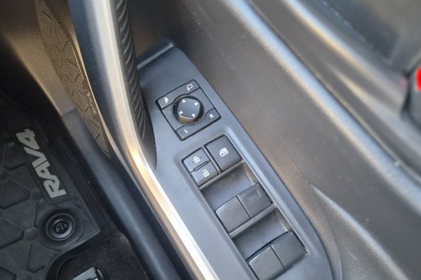 2019 MY21 Toyota RAV4 AXAH52R GX SUV Image 21