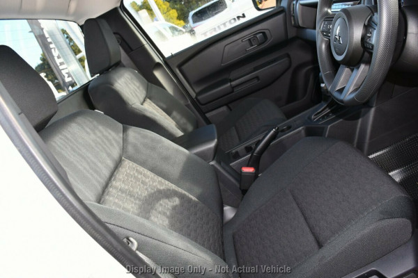 2026 MY25 Mitsubishi Triton MV  GLX Cab Chassis Image 5