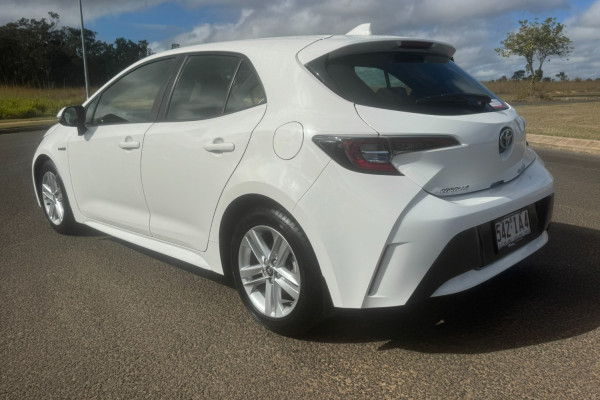 2018 Toyota Corolla ZWE211R Ascent Sport Hybrid Hatch Image 5
