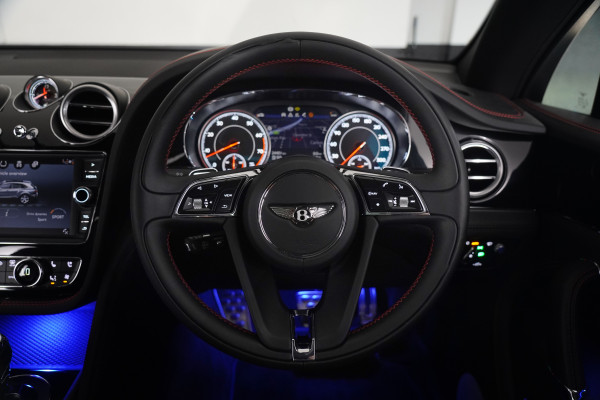 2018 Bentley Bentayga W12 Seven Seat SUV Image 29